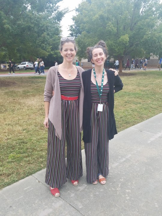 twin day spirit week sarah swain and ali olney
